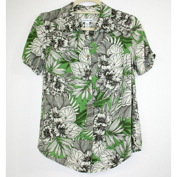 croft & barrow Tops - Tropical Floral Print Button Up Tee
